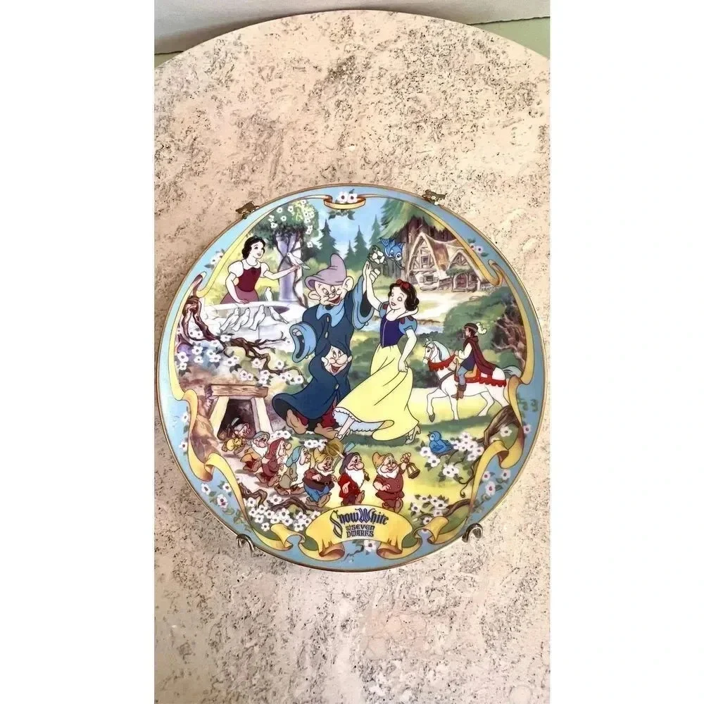 Bradford Exchange Multi-Color Vintage Snow White Disney Musical Memories‎ Plate